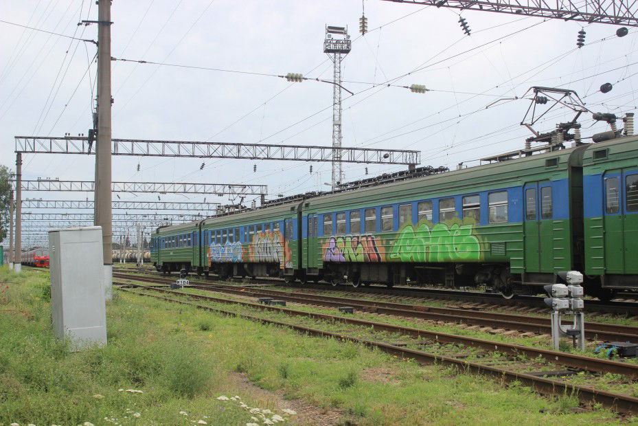 Graffiti Train - Photo by bezebrazie