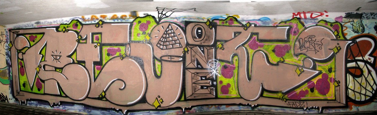 Graffiti Wall - Photo by bijonce