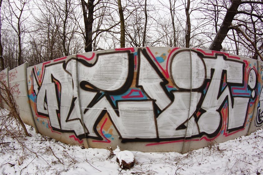 Graffiti Wall - Photo by bijonce (2013)