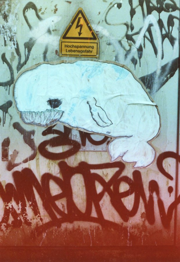 Graffiti Street Art - Photo by bld - whale, souslespaves.de (2012)