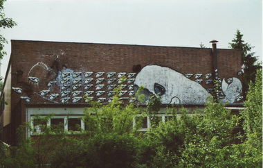 Graffiti Street Art - Photo by bld - souslespaves.de, whale (2012)