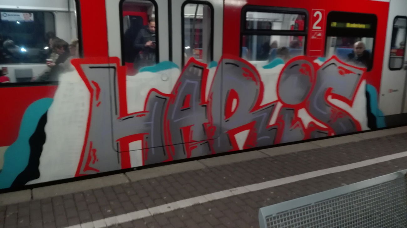 Graffiti Train in Köln - Photo by bocat - HARIS (2018)