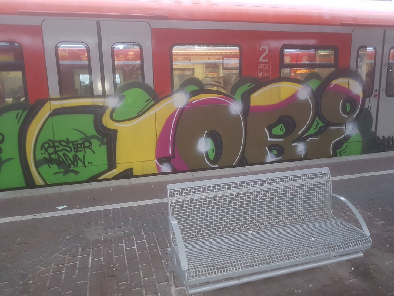 Graffiti Train in Köln - Photo by bocat - TOBI (2018)