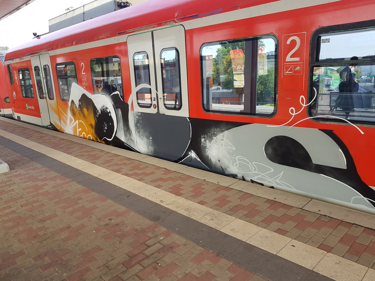 Graffiti Train in Köln - Photo by bocat (2018)