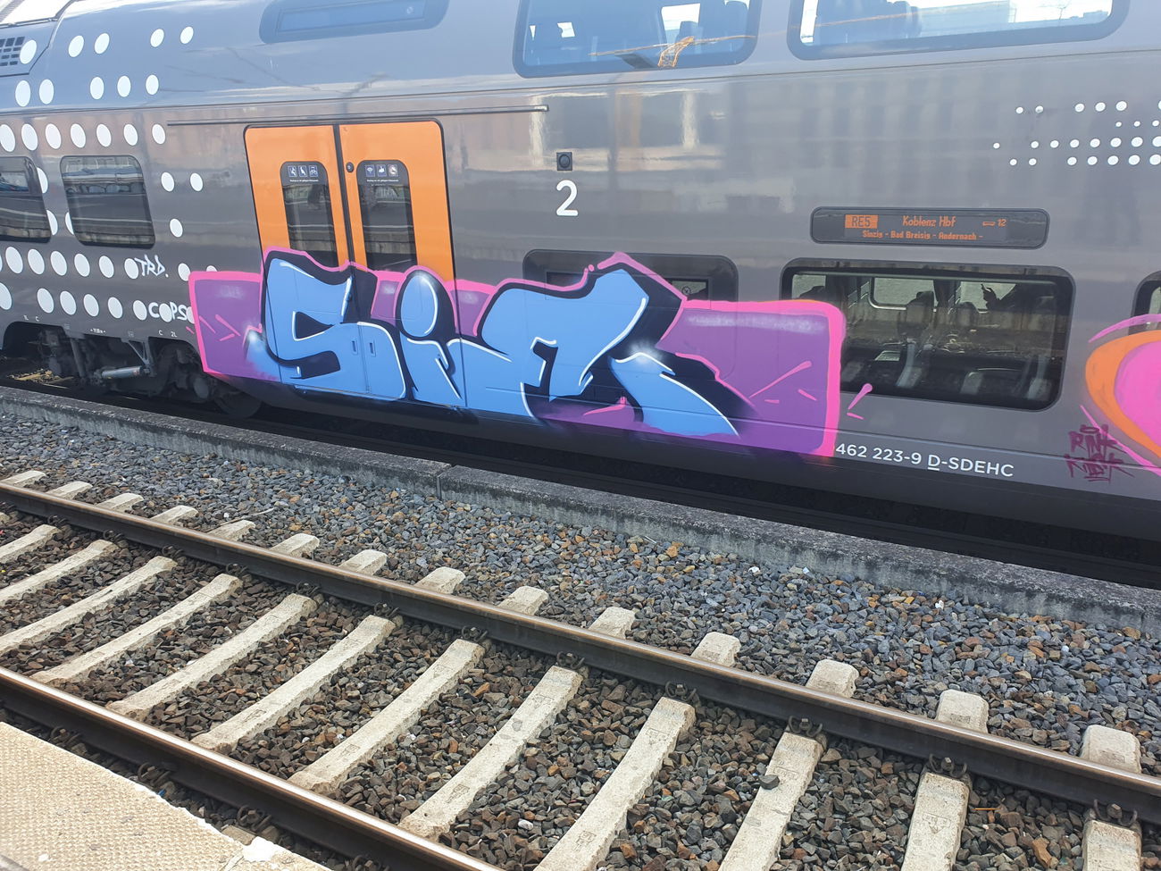 Graffiti Train in Köln - Photo by bocat - SIE (2020)