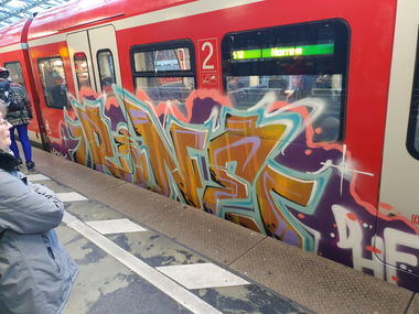 Graffiti Train in Köln - Photo by bocat - RONE (2019)