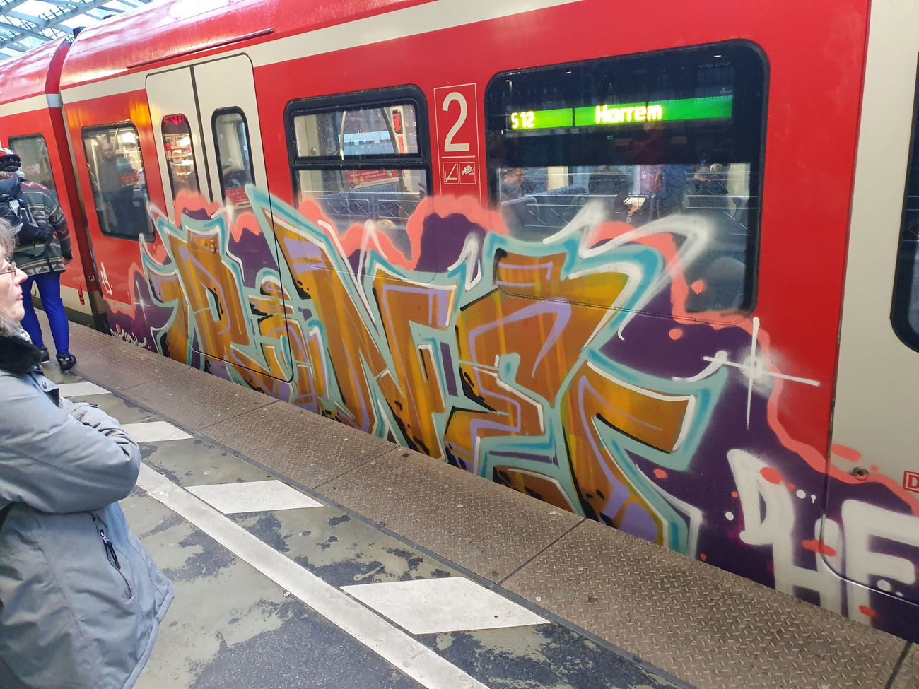 Graffiti Train in Köln - Photo by bocat - RONE (2019)