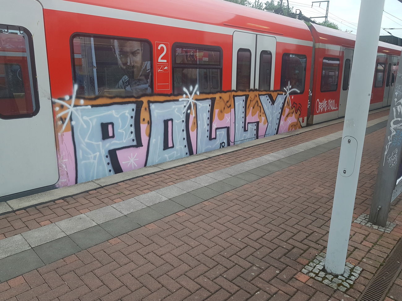 Graffiti Train in Köln - Photo by bocat - POLLY (2018)