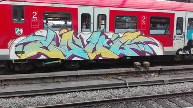 Graffiti Train in Köln - Photo by bocat - COUG (2017)