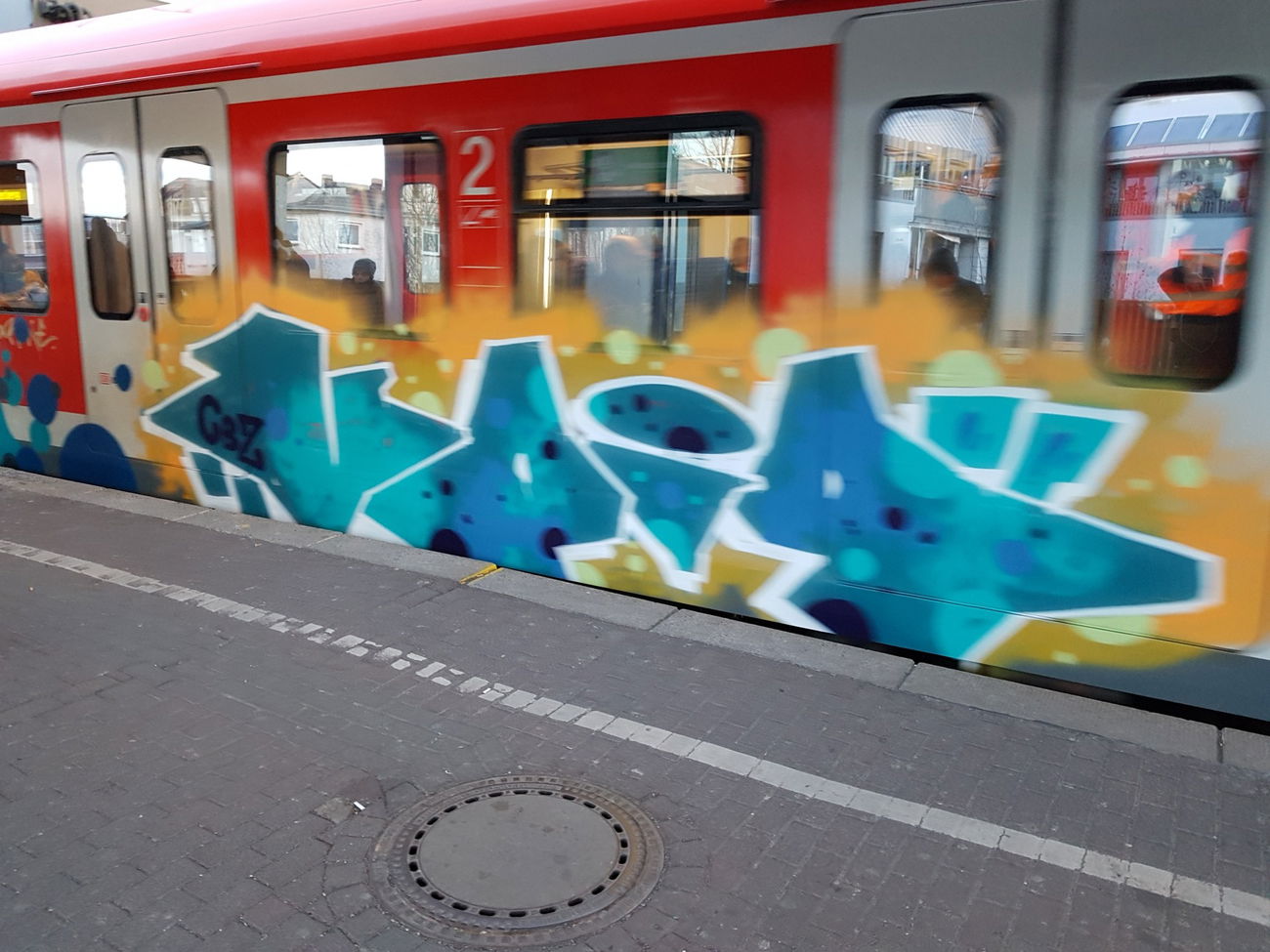 Graffiti Wall in Köln - Photo by bocat - VOID (2018)