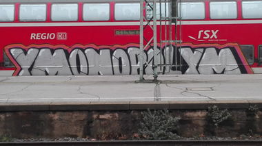 Graffiti Train in Köln - Photo by bocat - MONOPOLY (2018)