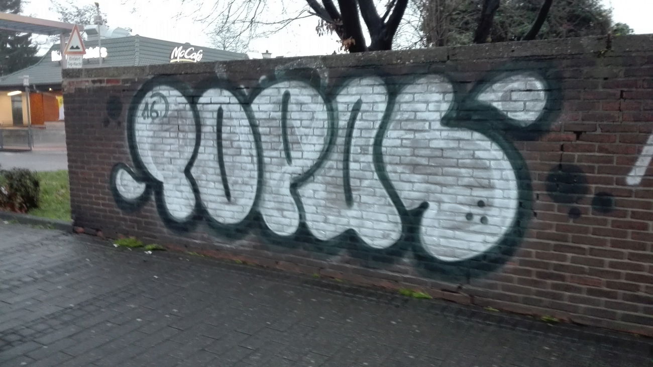 Graffiti Bombing in Köln - Photo by bocat - TOPAS