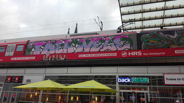 Graffiti Train in Köln - Photo by bocat - Theanele (2017)