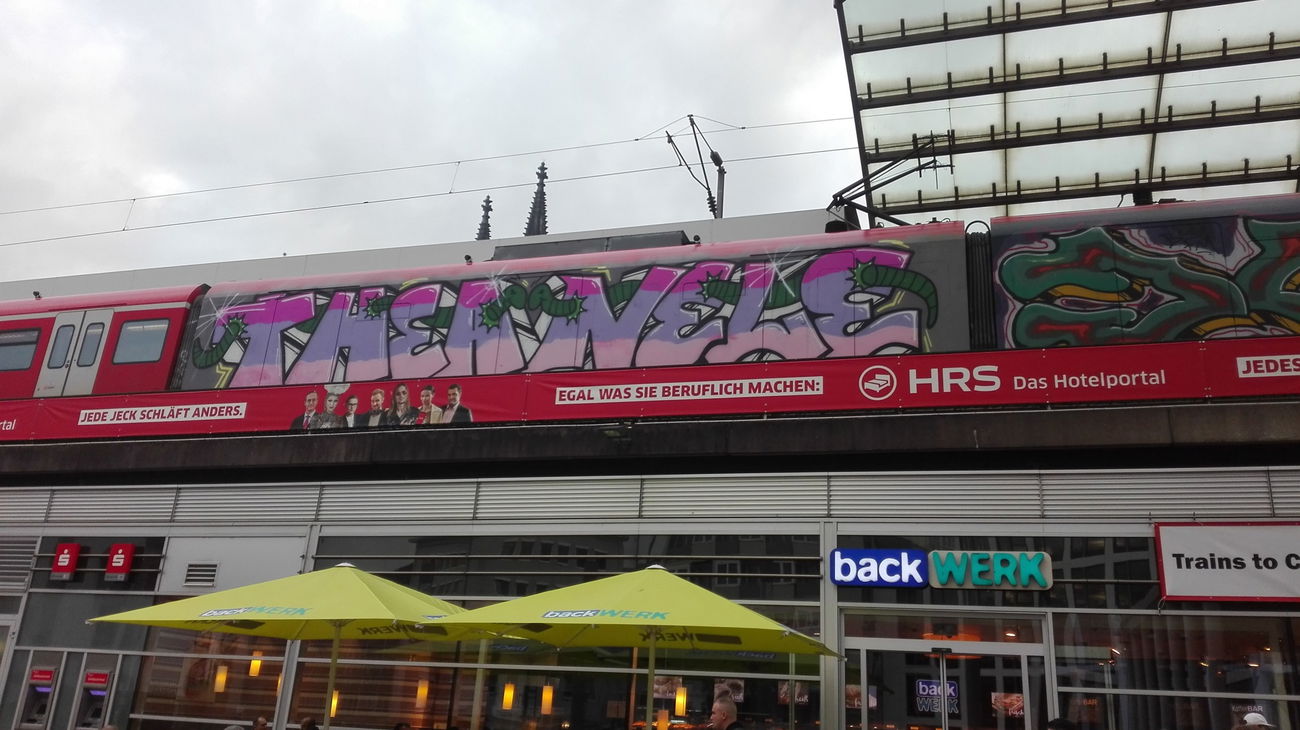 Graffiti Train in Köln - Photo by bocat - Theanele (2017)