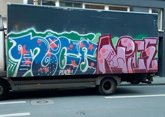 Graffiti Bombing in Köln - Photo by bocat - NICE
