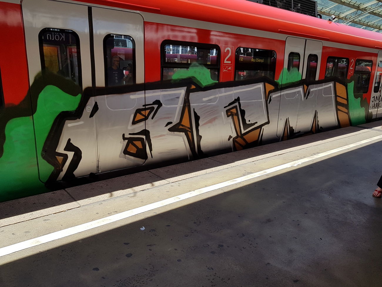 Graffiti Train in Köln - Photo by bocat - BFM (2018)