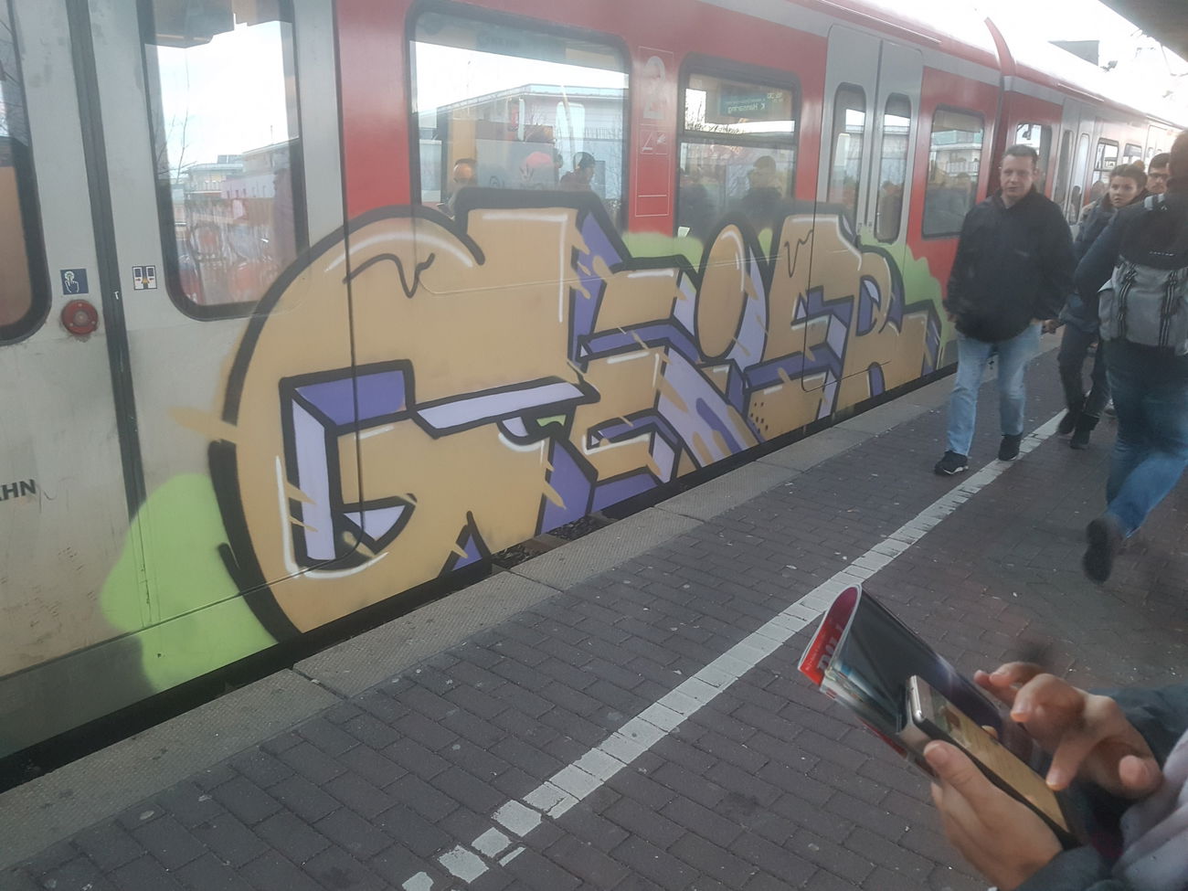 Graffiti Train in Köln - Photo by bocat - GEIER (2019)
