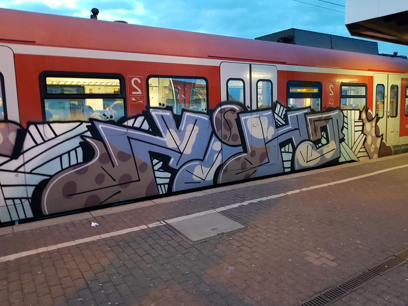Graffiti Train in Köln - Photo by bocat - CHIK (2018)