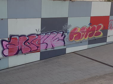 Graffiti Bombing in Deutschland - Photo by bocat - MESK, /, ROMS (2018)