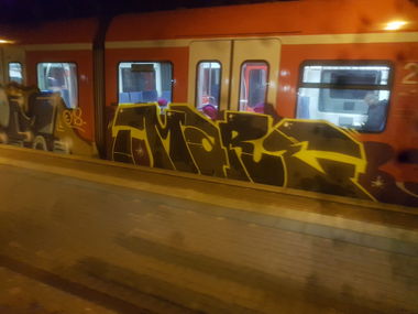 Graffiti Train in Köln - Photo by bocat - MARE (2018)