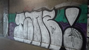 Graffiti Bombing in Bilk - Photo by bocat - TANZ