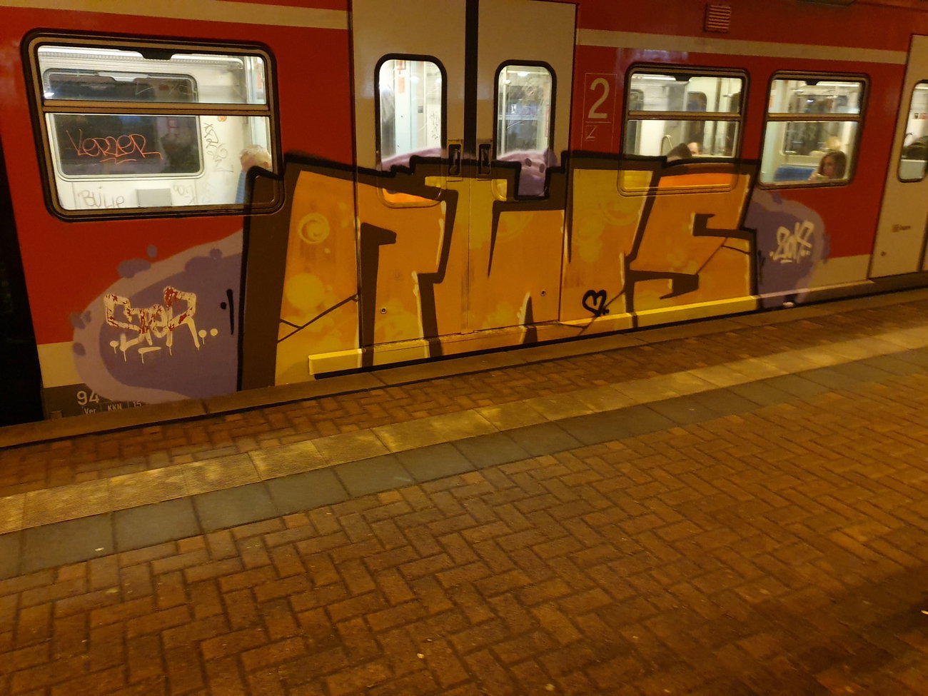Graffiti Train in Köln - Photo by bocat - RWS (2019)