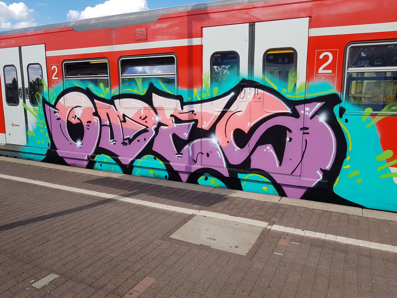 Graffiti Train in Köln - Photo by bocat - ODES (2018)