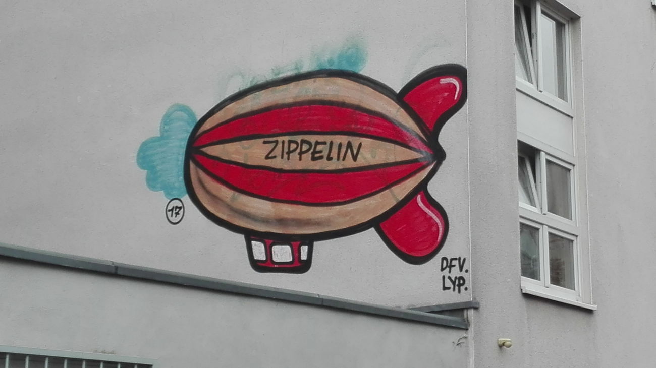 Graffiti Bombing in Köln - Photo by bocat - ZIPPO