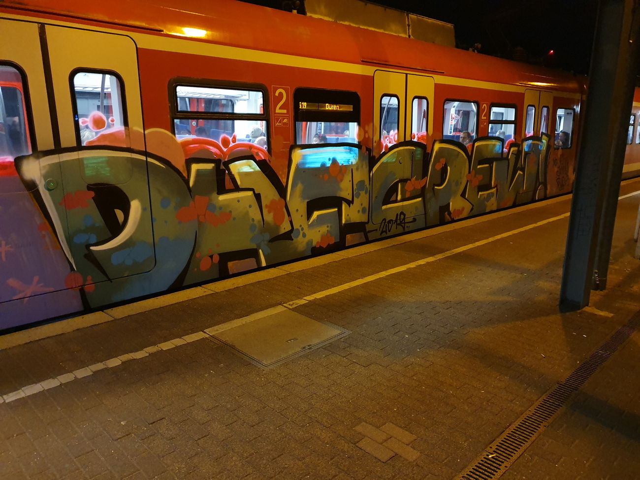 Graffiti Train in Köln - Photo by bocat - DHFCREW (2019)