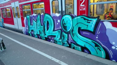 Graffiti Train - Photo by bocat - Haris (2017)
