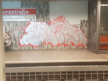 Graffiti Bombing in Köln - Photo by bocat - DATA (2018)