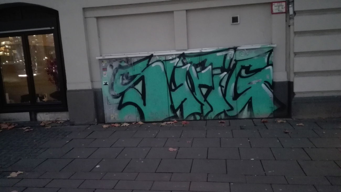 Graffiti Bombing in Köln - Photo by bocat - SUFIG
