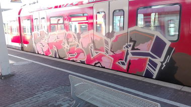 Graffiti Train in Köln - Photo by bocat - Krice