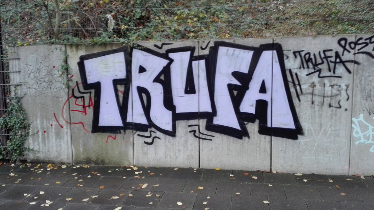 Graffiti Bombing in Köln - Photo by bocat - TRUFA