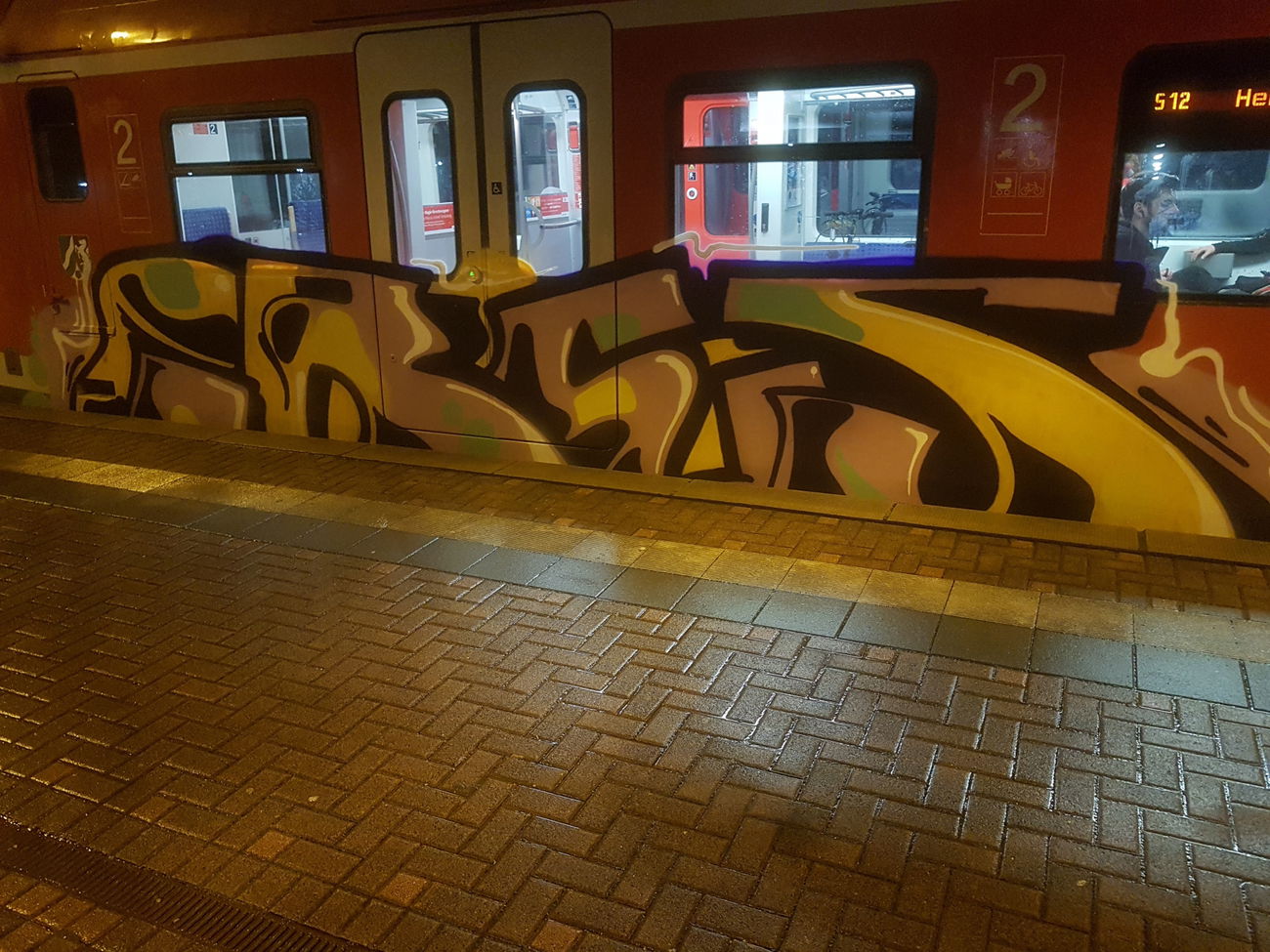 Graffiti Train in Köln - Photo by bocat - IBES (2018)