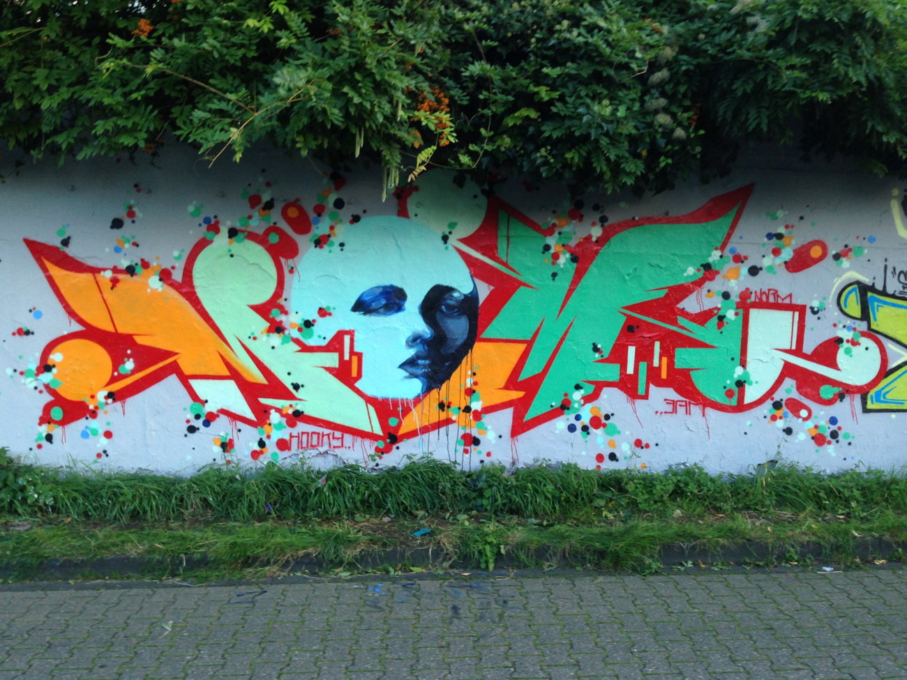 Graffiti Wall in Deutschland - Photo by bocat - momo, köln, cologne (2015)