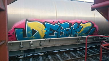 Graffiti Bombing - Photo by bocat - DEBIL (2017)