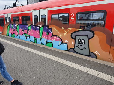 Graffiti Train in Köln - Photo by bocat - KEHR (2020)