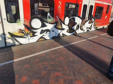 Graffiti Train in Köln - Photo by bocat (2020)