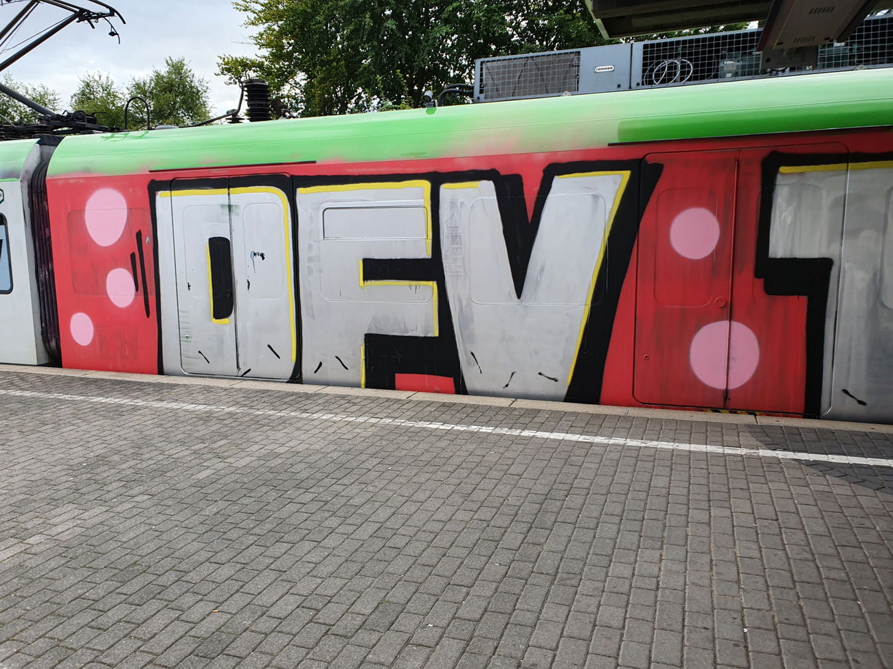 Graffiti Train in Köln - Photo by bocat - DVF (2019)