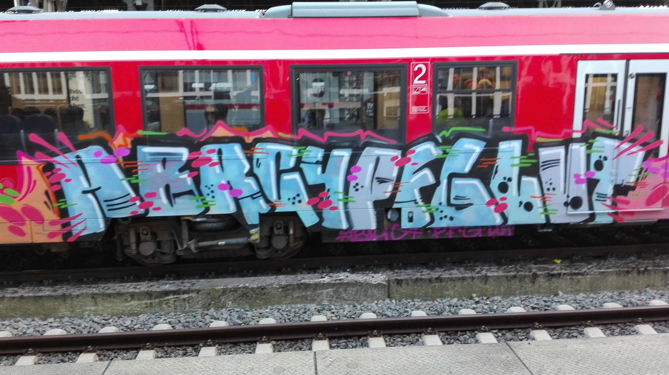 Graffiti Train - Photo by bocat - ABRCYPFGLUP