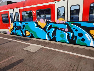 Graffiti Train - Photo by bocat - IBES (2019)