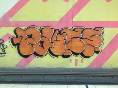 Graffiti Bombing in Köln - Photo by bocat - KID (2017)