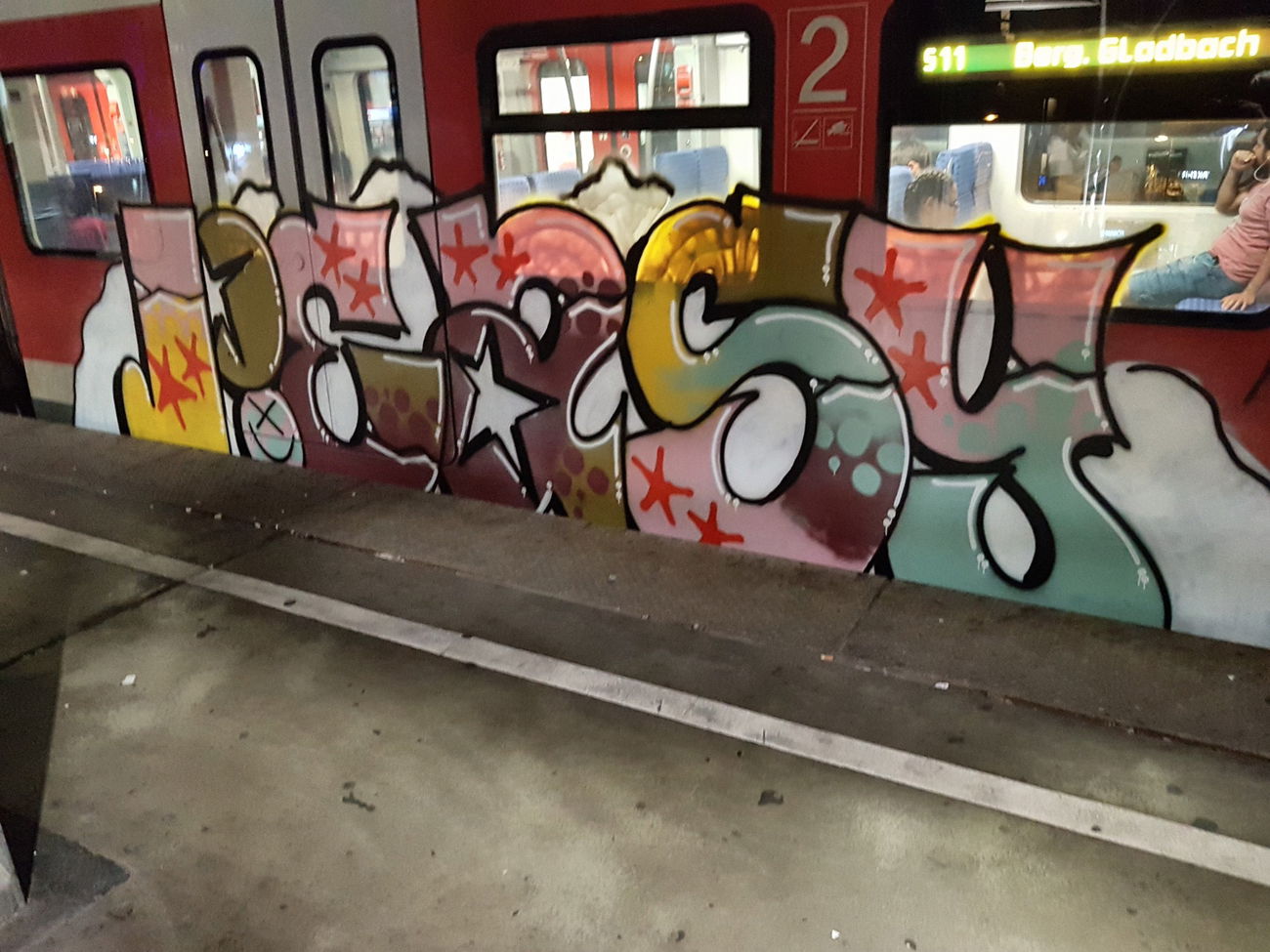 Graffiti Train in Köln - Photo by bocat - PEASY (2018)