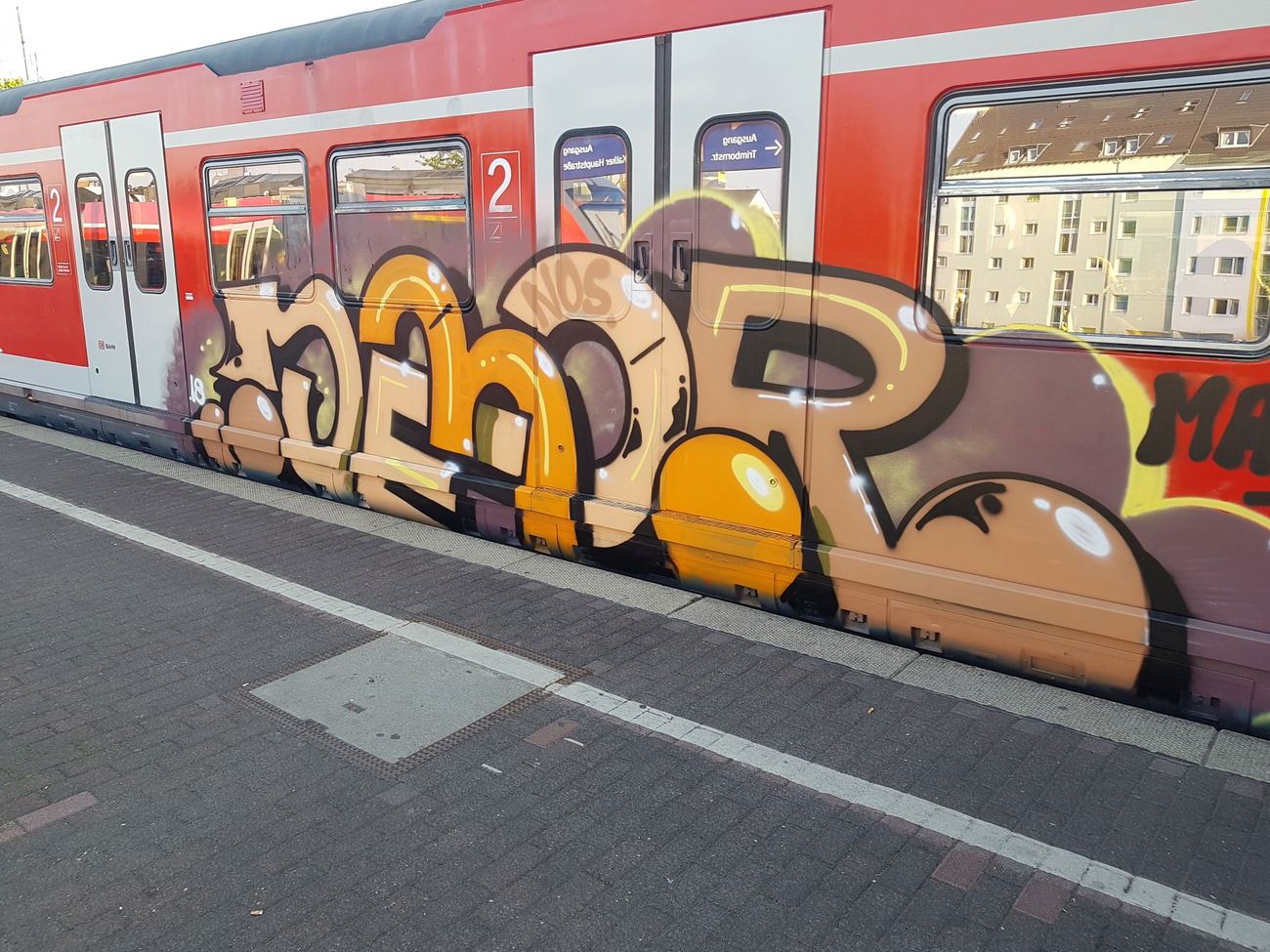 Graffiti Train in Köln - Photo by bocat - DEOR (2018)