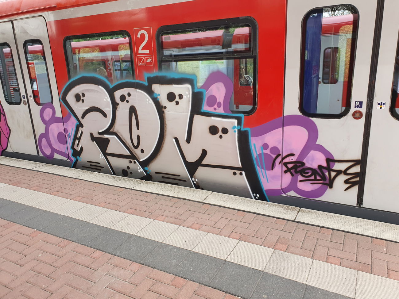 Graffiti Train in Köln - Photo by bocat - ROM (2019)