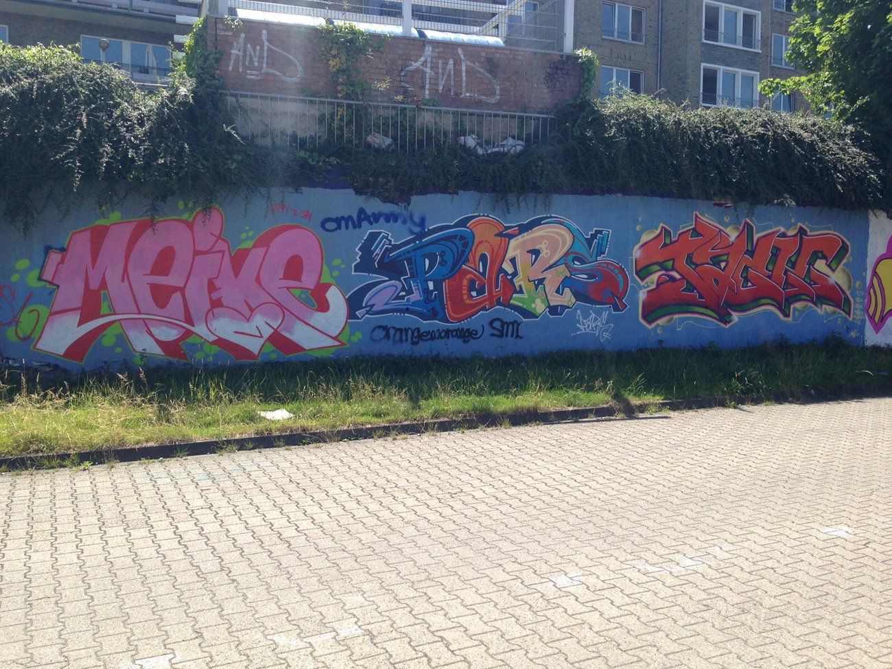 Graffiti in Königsdorf - Photo by bocat - tach, kosa, pars (2015)