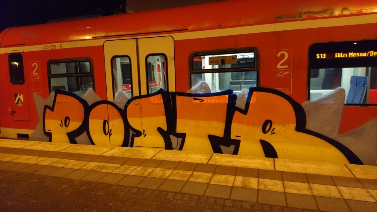 Graffiti Train in Köln - Photo by bocat - POSTR (2018)
