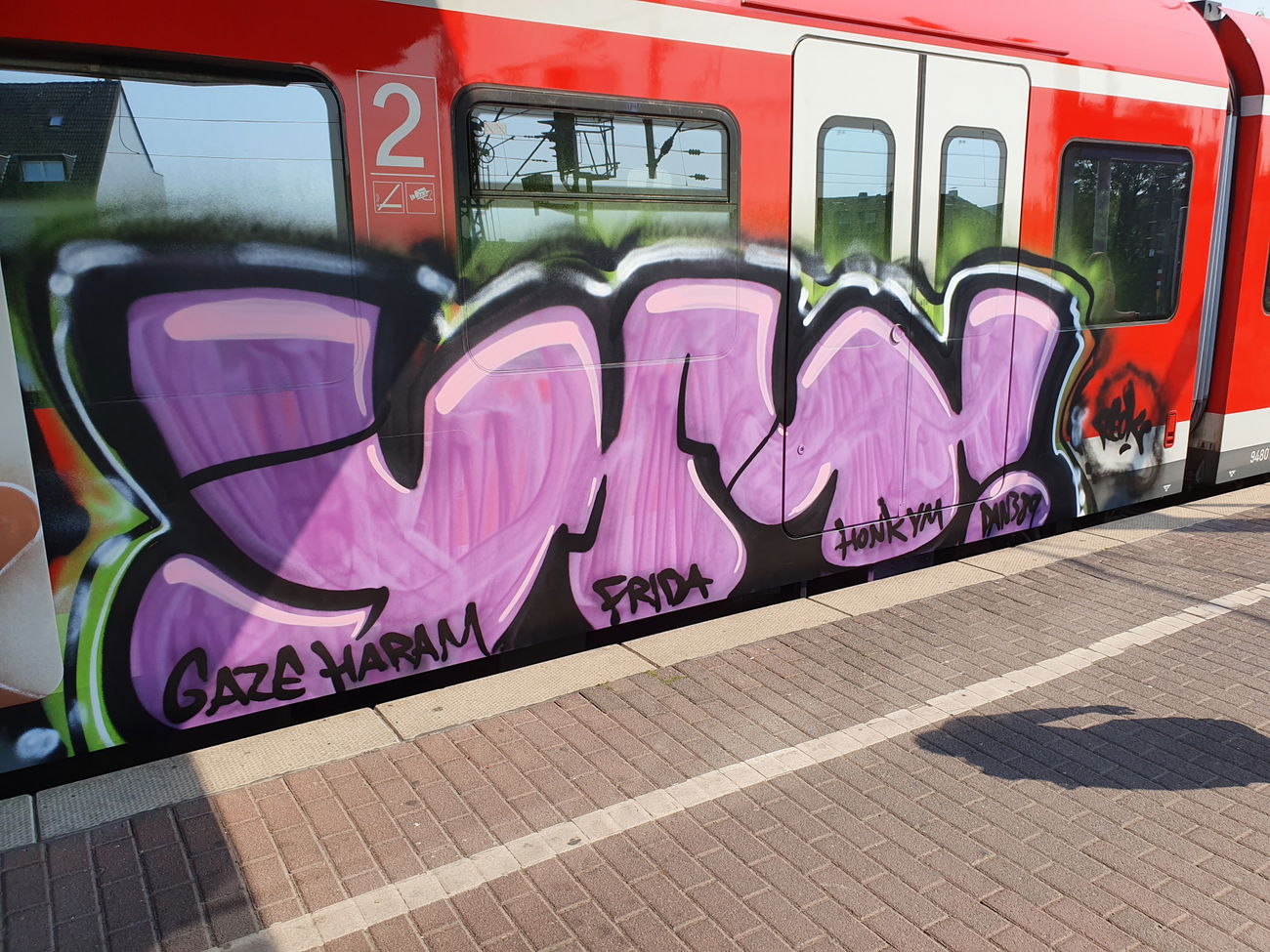 Graffiti Train in Köln - Photo by bocat - YM (2019)