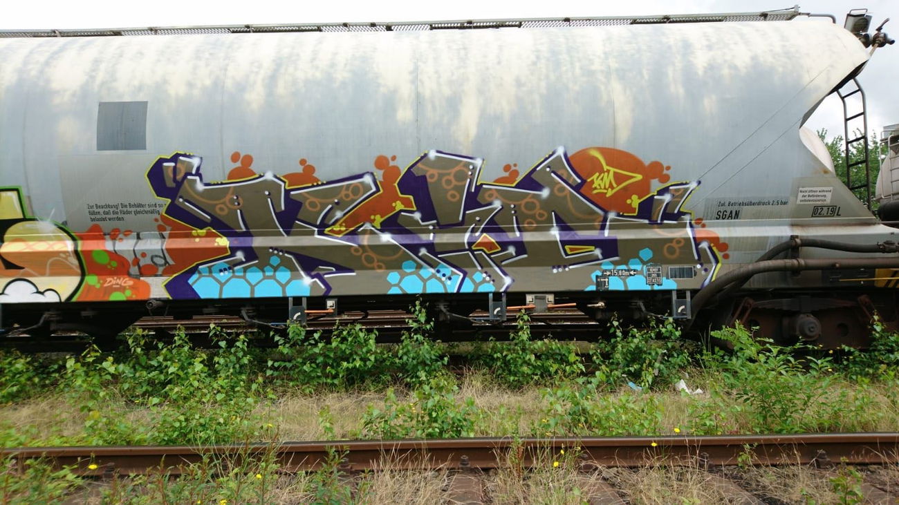 Graffiti Train in Köln - Photo by bocat - KID (2018)